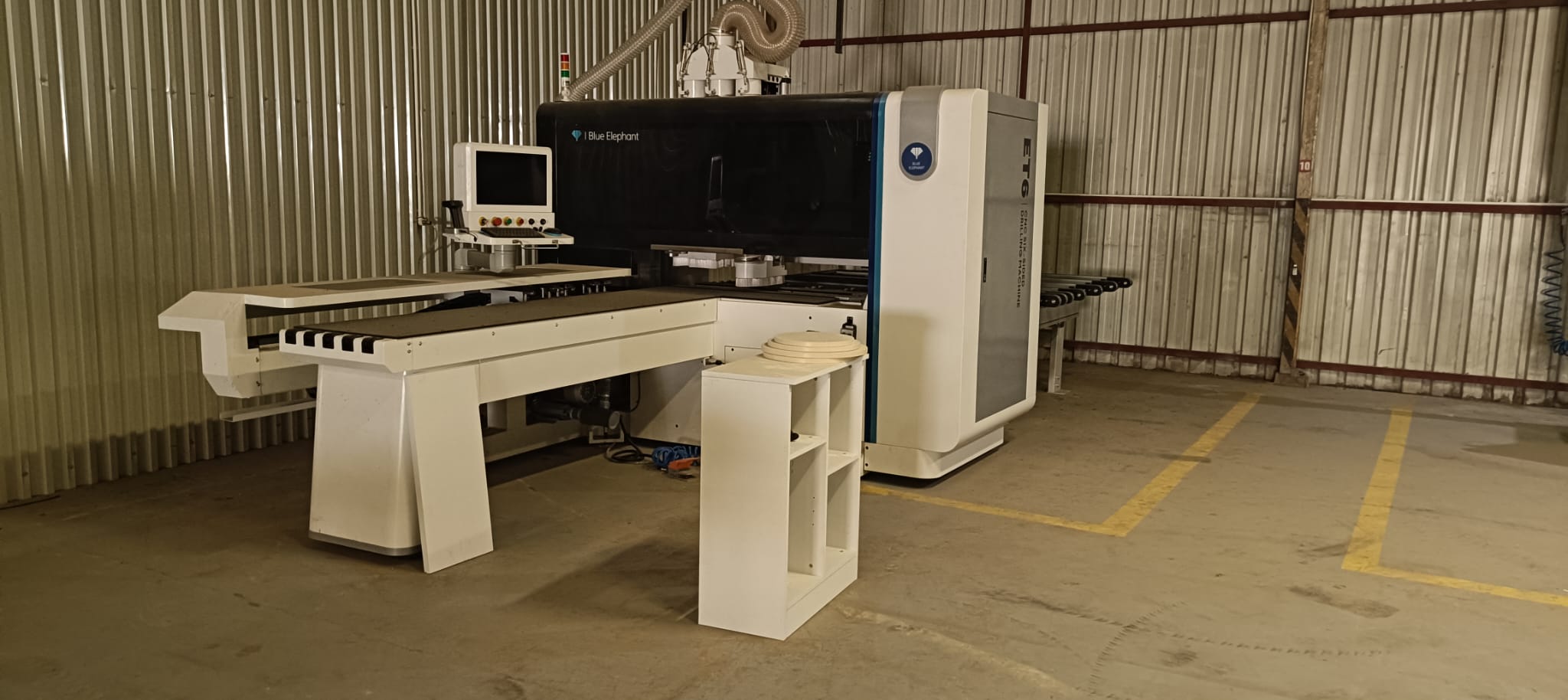 A2A otomatik panel işleme makinesi